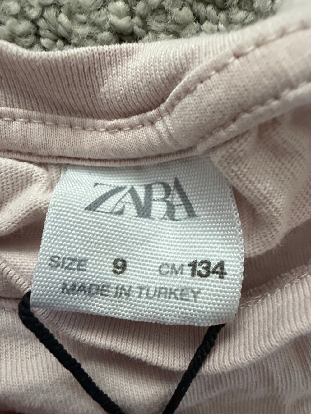 Zara Light Pink Short Sleeve Tee with Red Chest Print - Picture 4 of 4